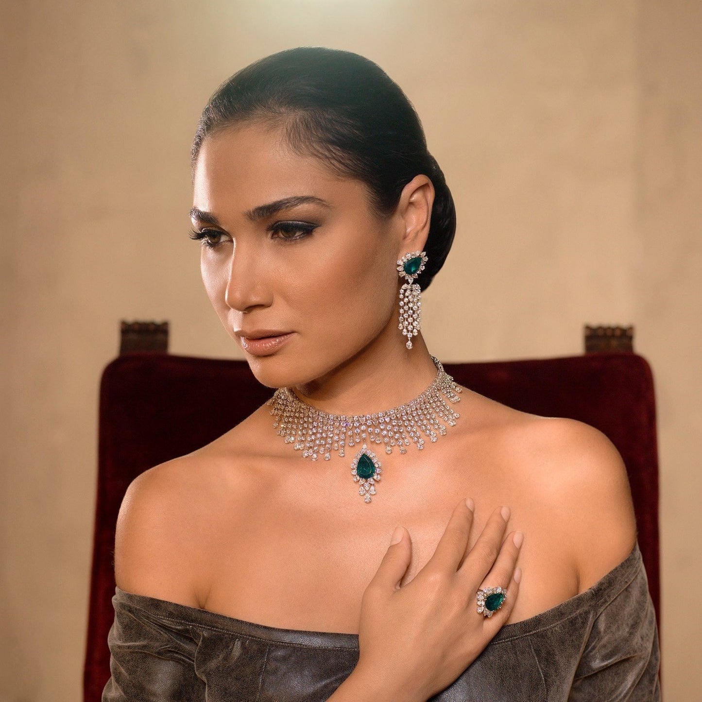 Buy Diamond Jewellery Set Online