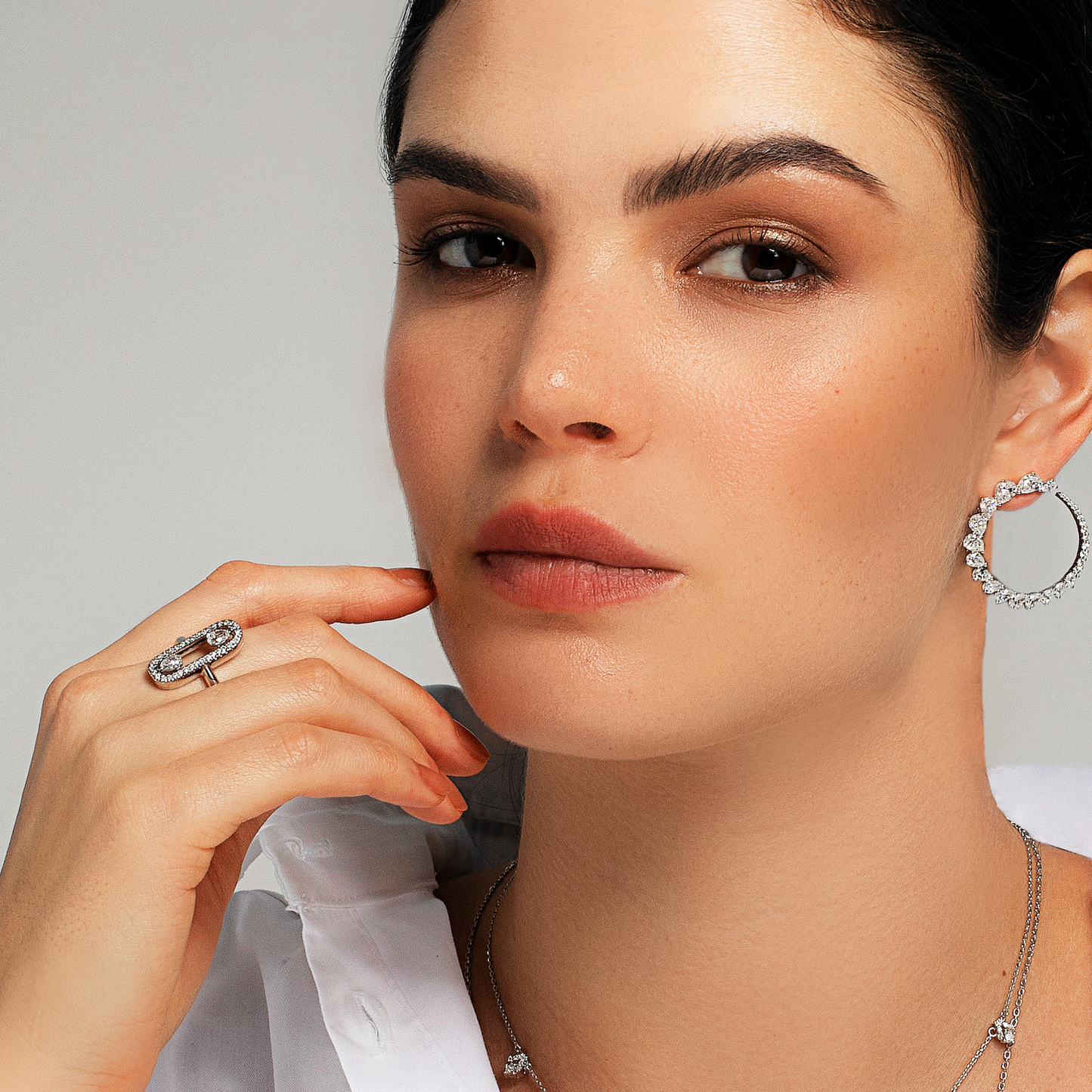 Diamond Slider Ring | diamond jewelers | diamond rings