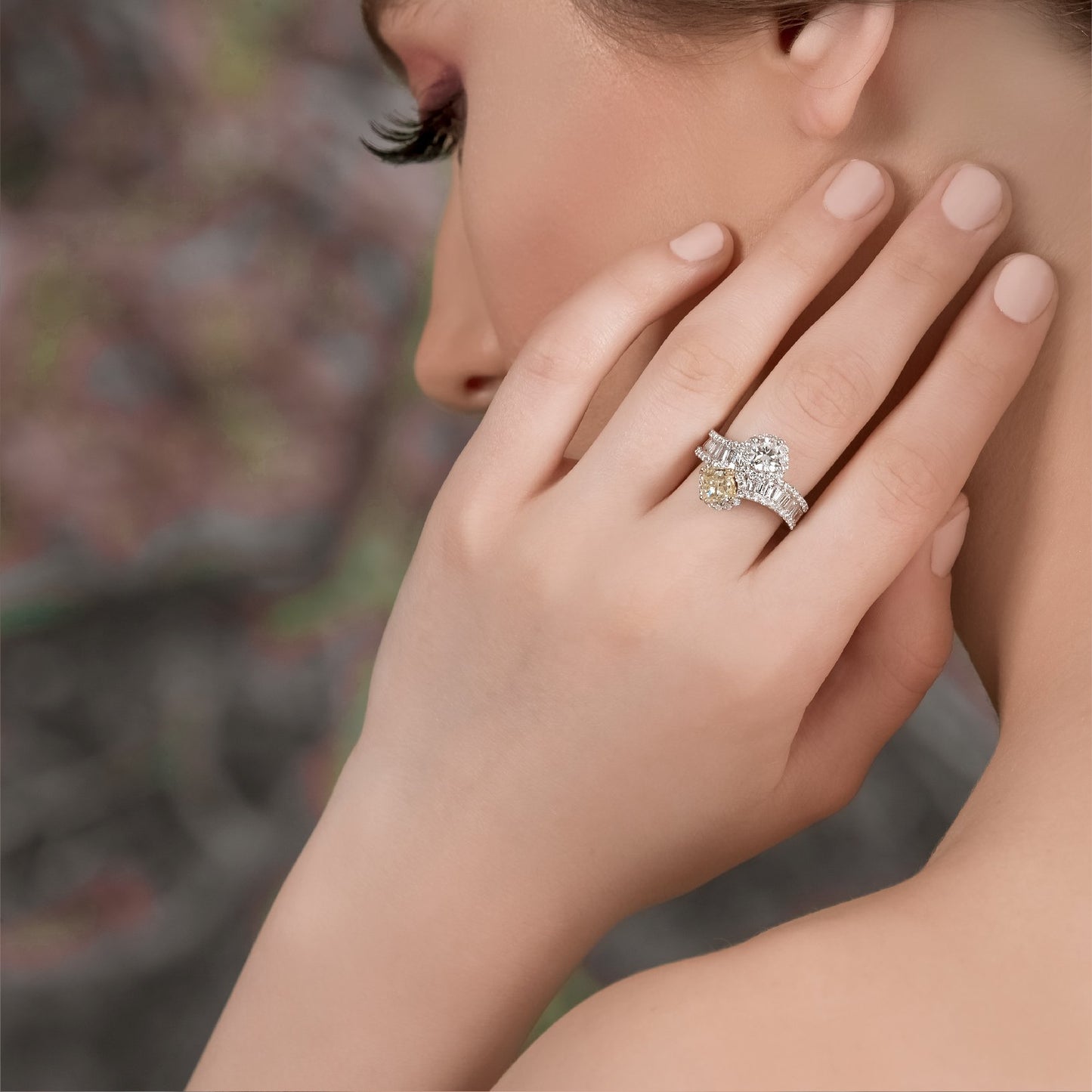 Twist White & Yellow Diamond Ring