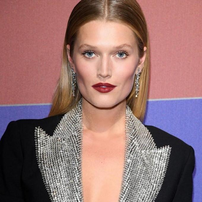 Toni Garrn in Yessayan Jewelry
