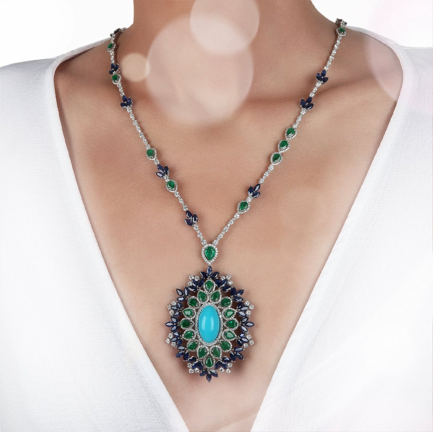 Order earrings online in Saudi Arabia | Diamond sets in Kuwait