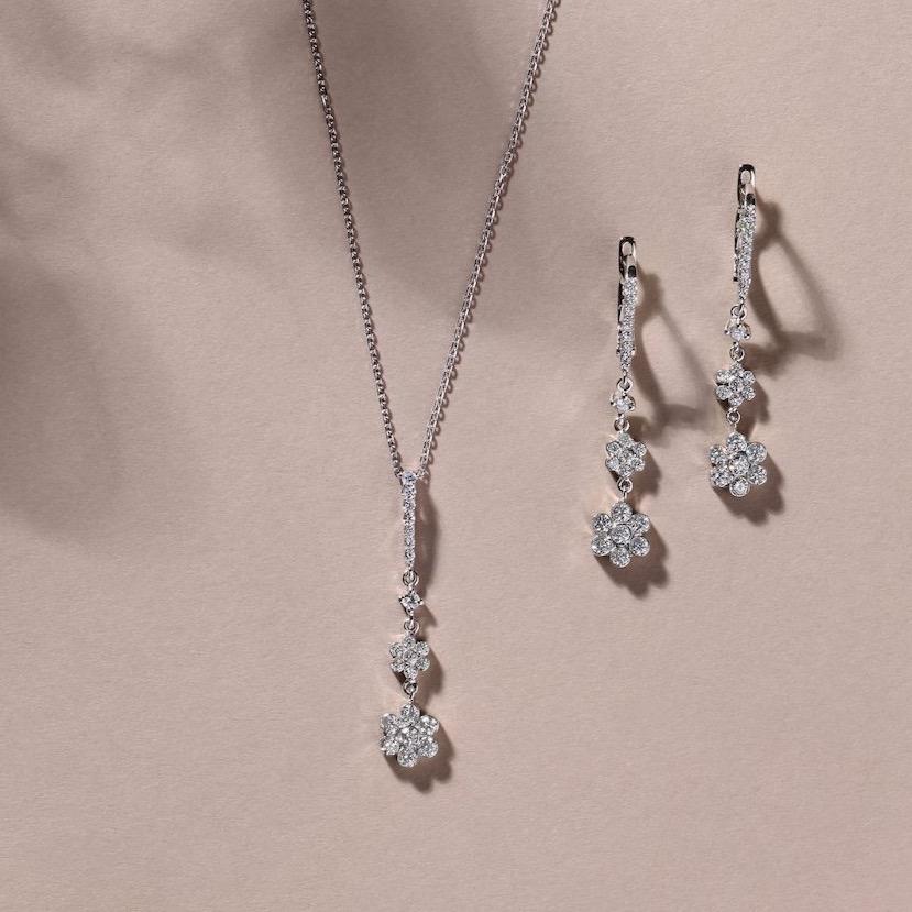 Diamond Floral Drop Earrings | Jewelry store 