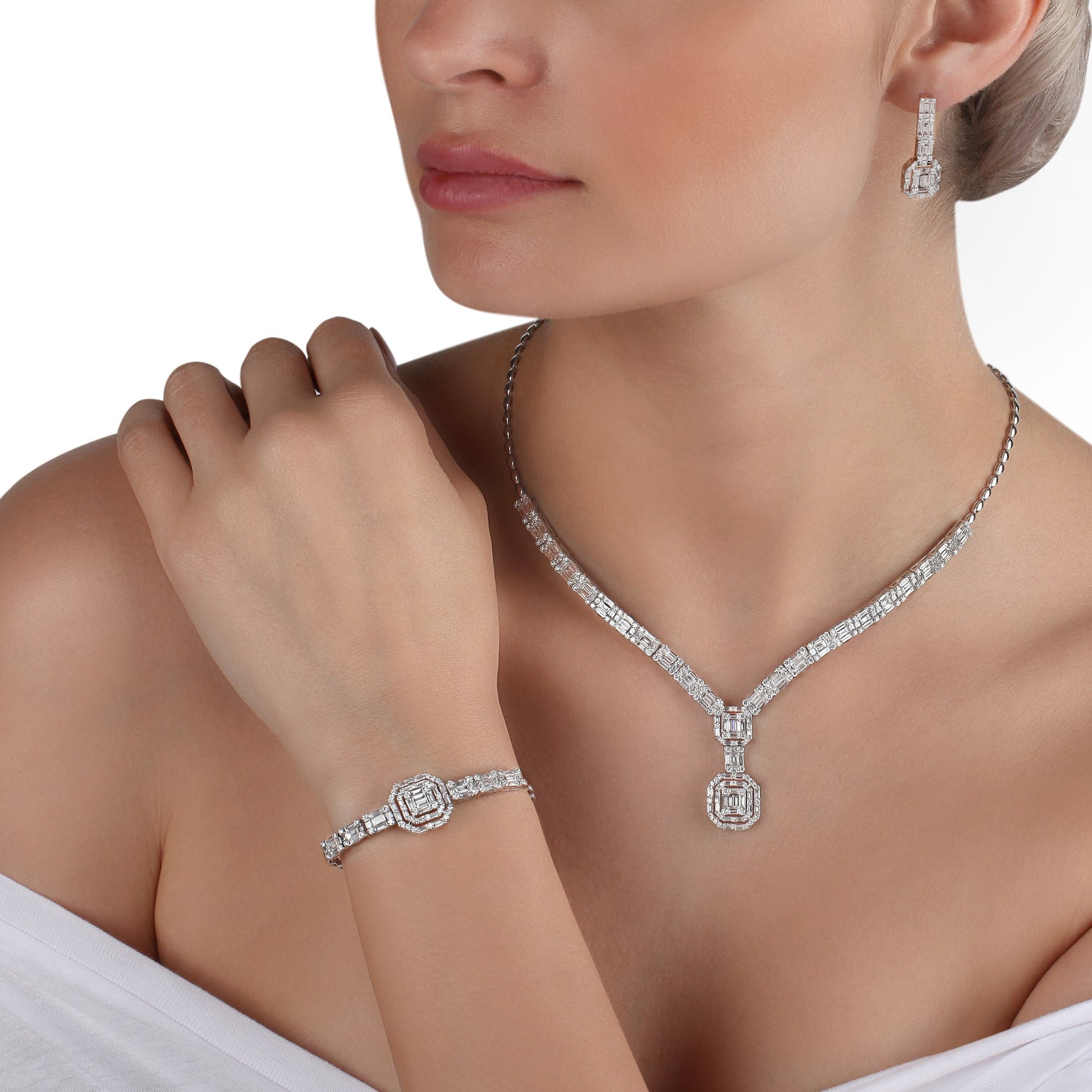 Illusion Diamond Collar Necklace | Diamond Necklace | Ladies Diamond Necklace
