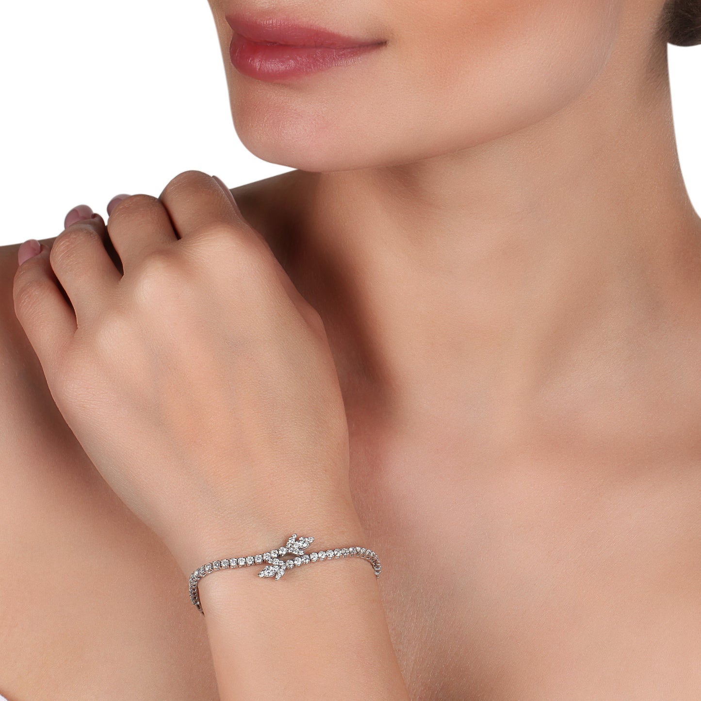 Twist Petal Diamond Tennis Bracelet | Diamond Jewellery Store  Online                                                