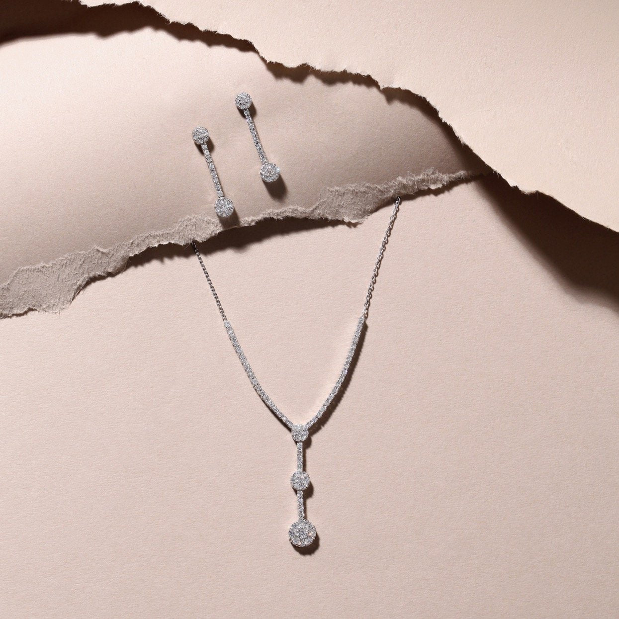 Illusion Diamond Earrings  | Jewelry shops 