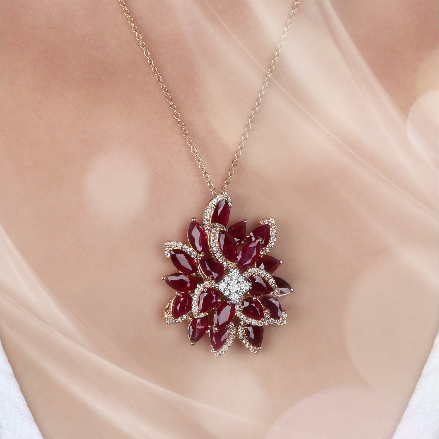 Diamond earring in Saudi Arabia | best jewelry in Kuwait